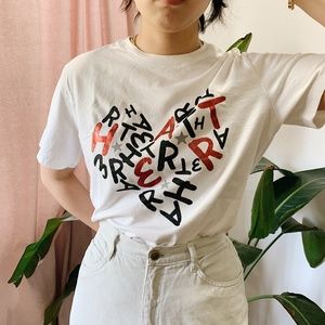 Korean heart graphic tee